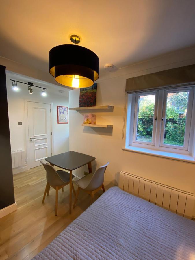 Stylish 1-Bed Studio Λονδίνο Εξωτερικό φωτογραφία